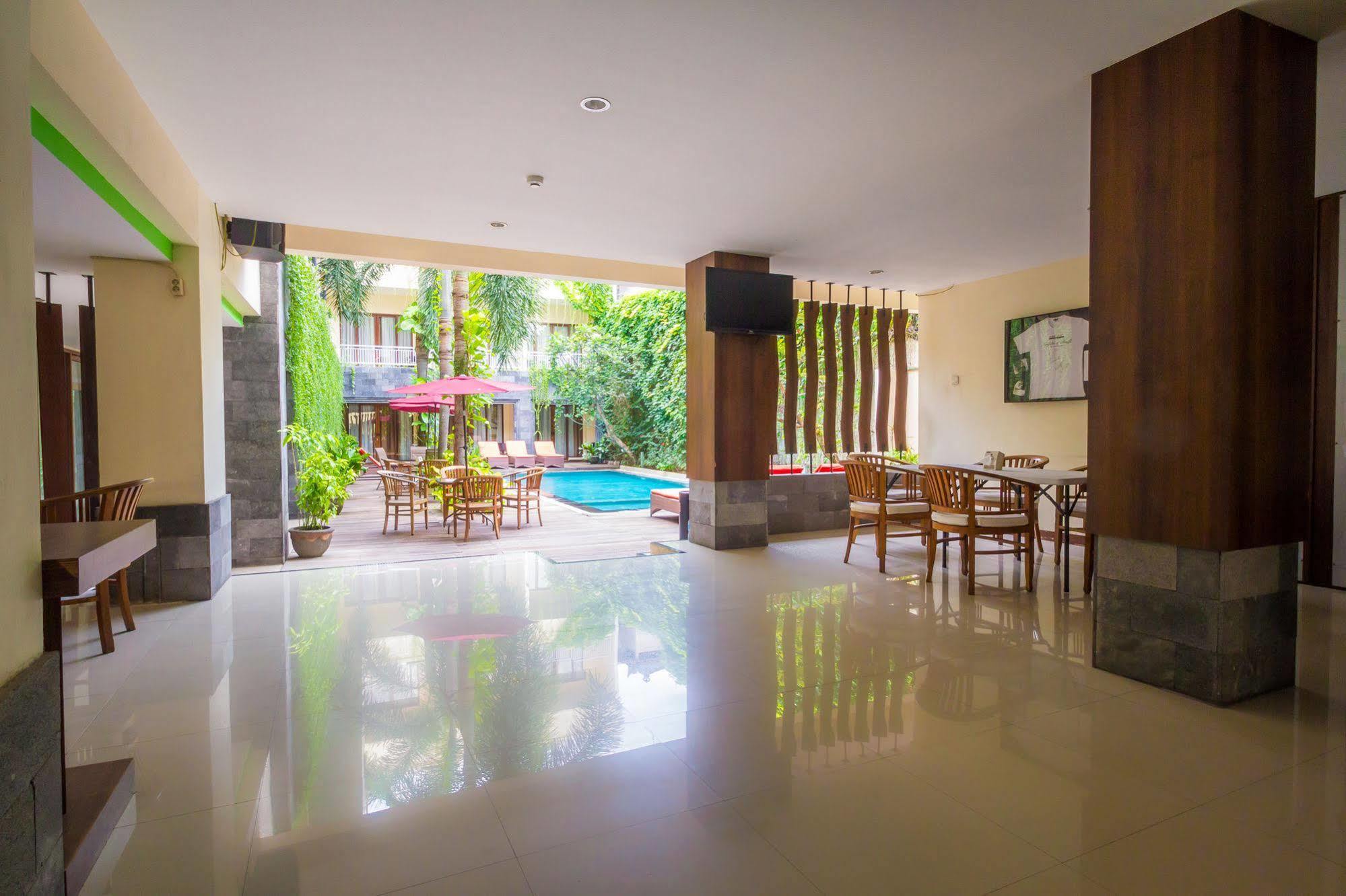 Vihan Suites Bali Kuta Lombok Exterior foto