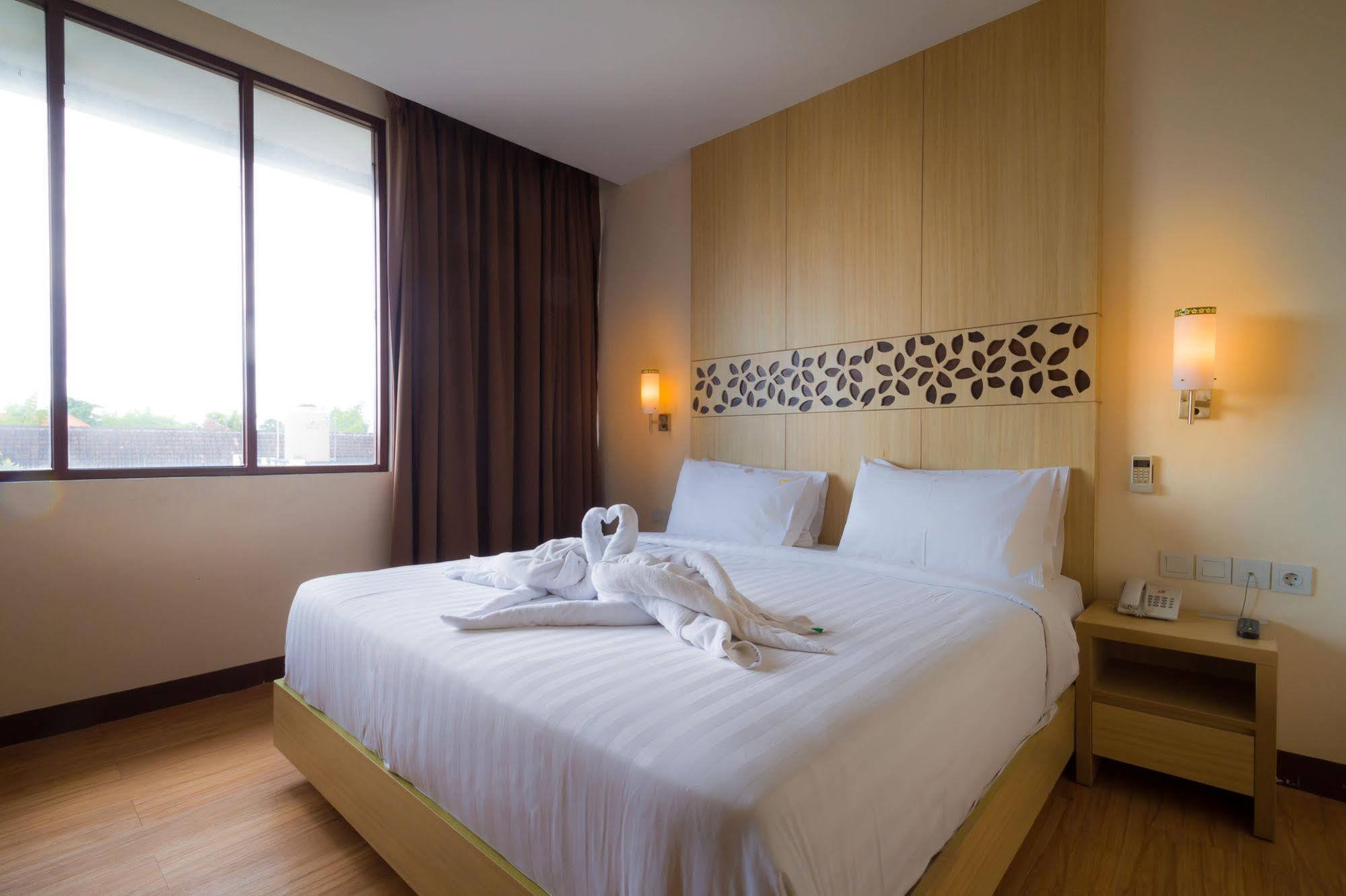Vihan Suites Bali Kuta Lombok Exterior foto
